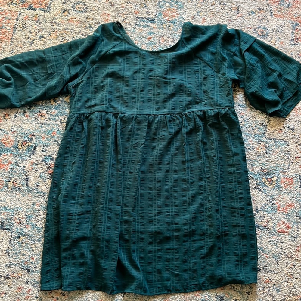 Forrest Green flowy dress. Above knee length.